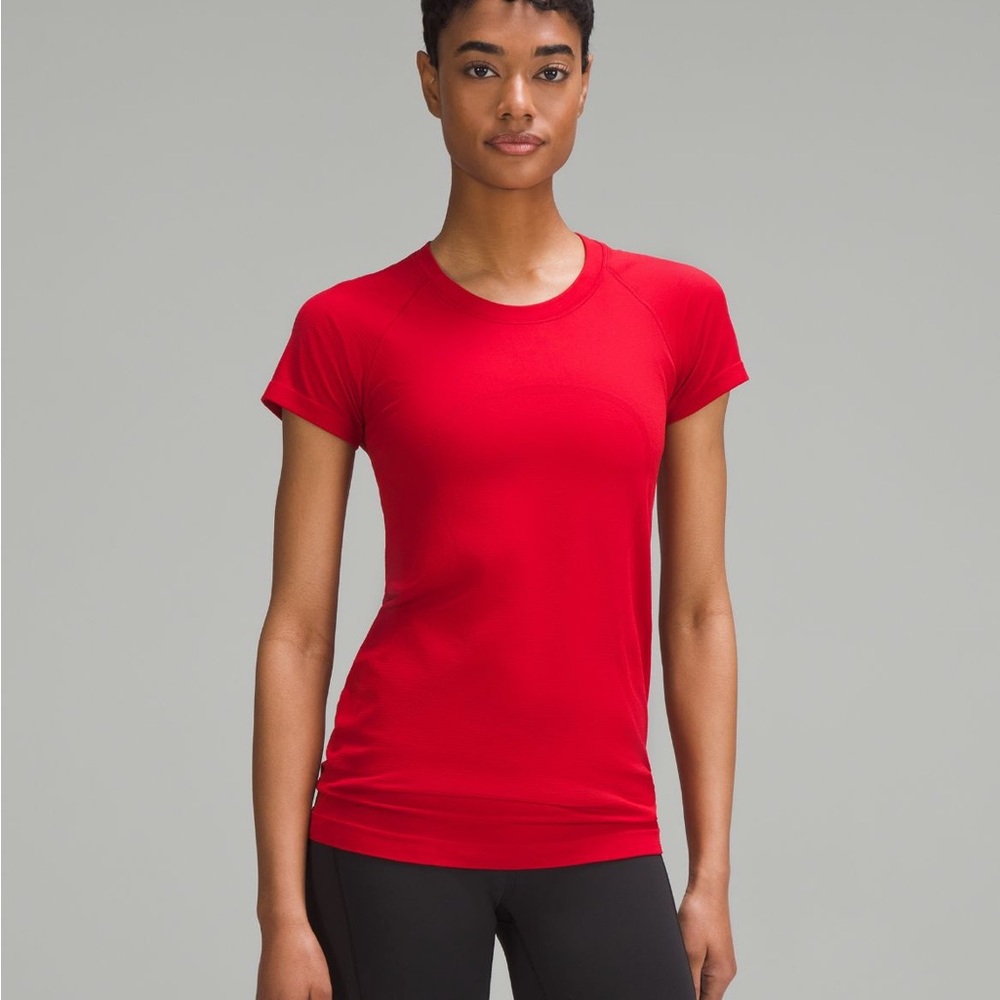 Red Lululemon swiftly tech!!